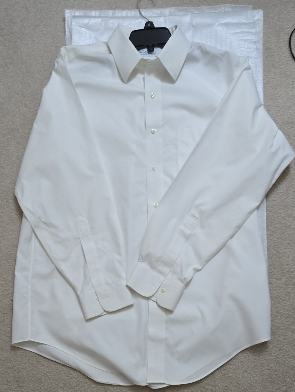 Brooks Brothers White Men's Dress Shirt - Classic Spread Collar